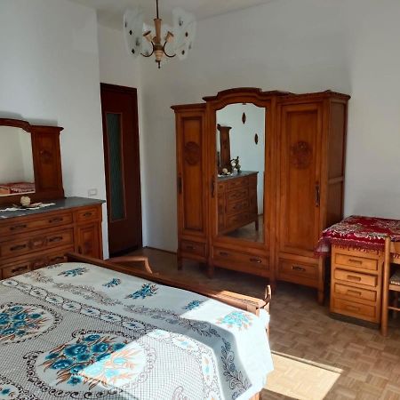 Appartamento Doppi Bagni Sei Posti Letto วิเวโรเน ภายนอก รูปภาพ