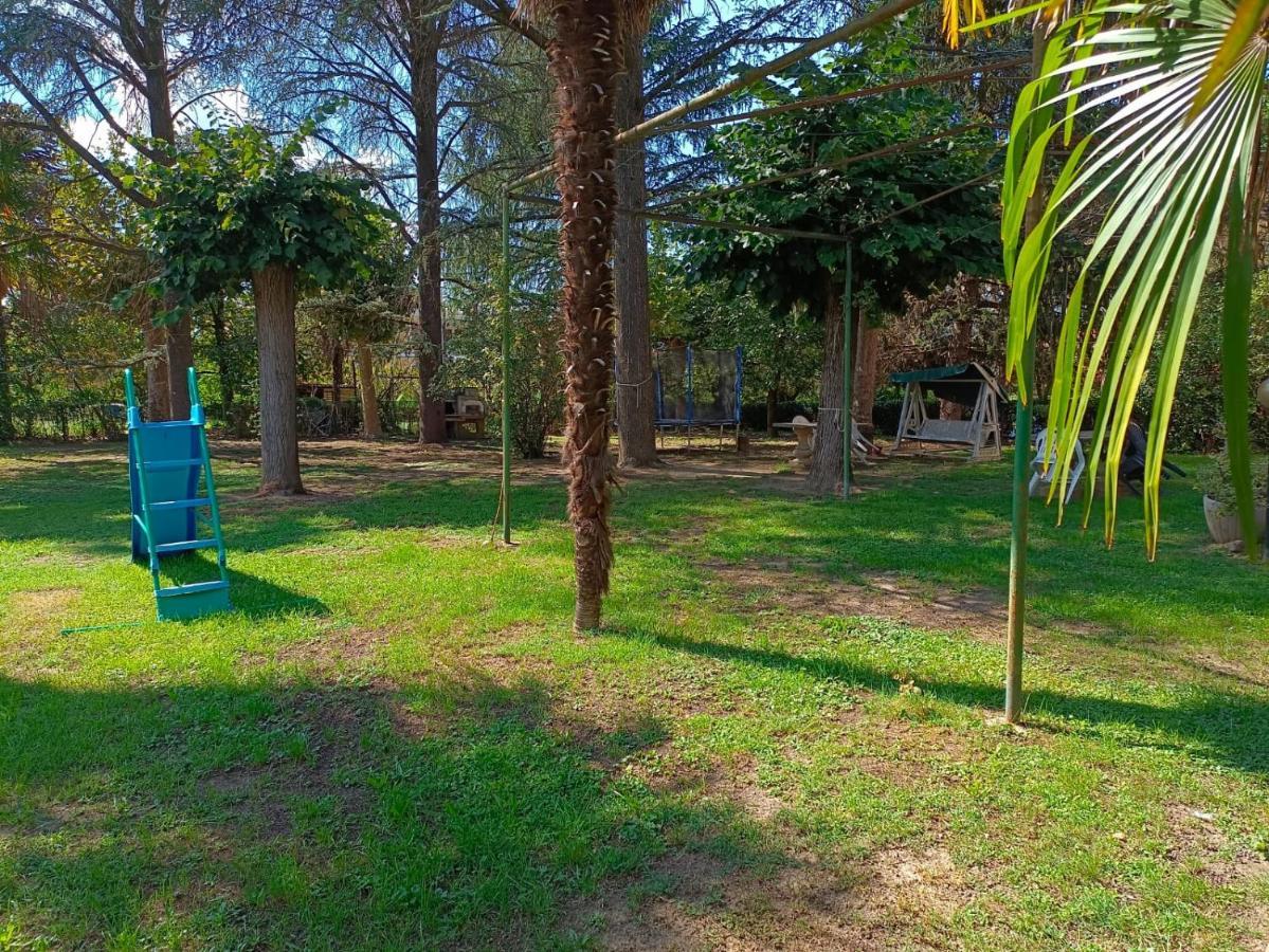 Appartamento Doppi Bagni Sei Posti Letto วิเวโรเน ภายนอก รูปภาพ