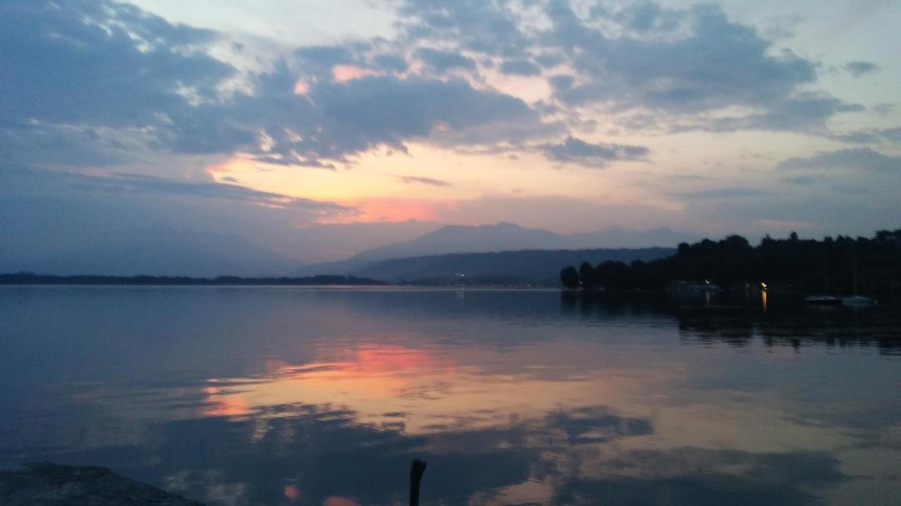 Appartamento Doppi Bagni Sei Posti Letto วิเวโรเน ภายนอก รูปภาพ