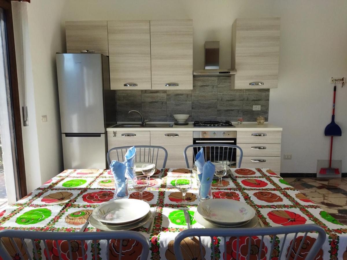 Appartamento Doppi Bagni Sei Posti Letto วิเวโรเน ภายนอก รูปภาพ