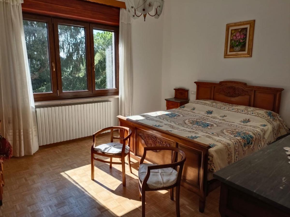 Appartamento Doppi Bagni Sei Posti Letto วิเวโรเน ภายนอก รูปภาพ