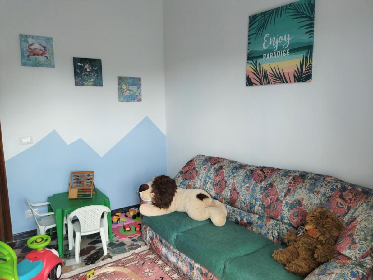 Appartamento Doppi Bagni Sei Posti Letto วิเวโรเน ภายนอก รูปภาพ